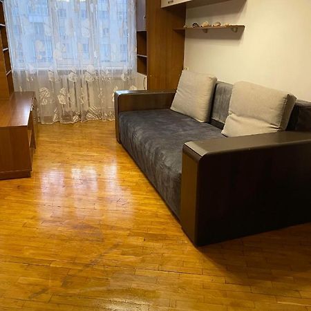 Apartment Next To Metro Station Pechersk Kiev Dış mekan fotoğraf