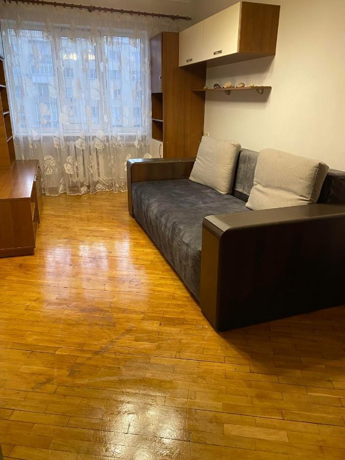 Apartment Next To Metro Station Pechersk Kiev Dış mekan fotoğraf