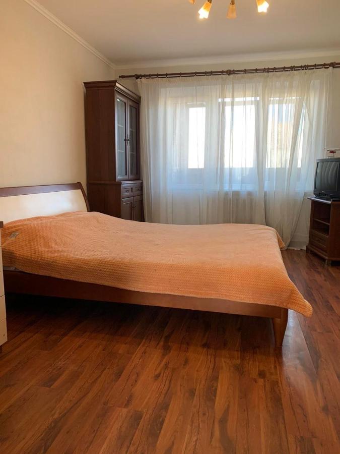 Apartment Next To Metro Station Pechersk Kiev Dış mekan fotoğraf